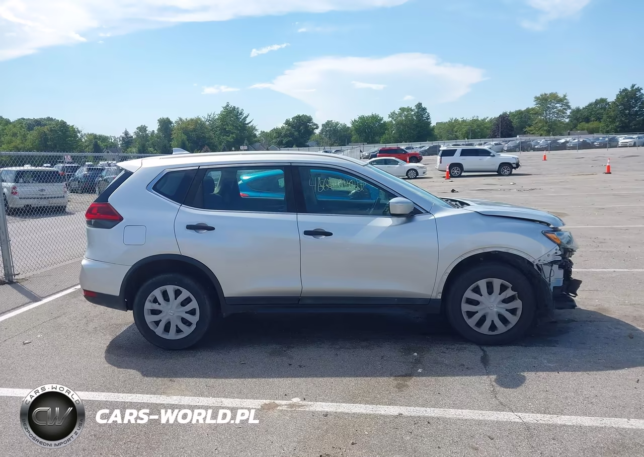 2018 Nissan Rogue S VIN:5N1AT2MV1JC786674 - 14