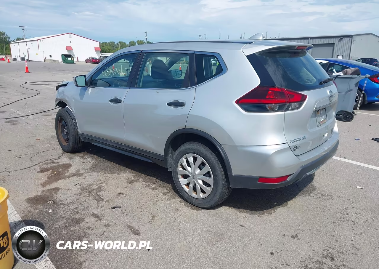 2018 Nissan Rogue S VIN:5N1AT2MV1JC786674 - 3
