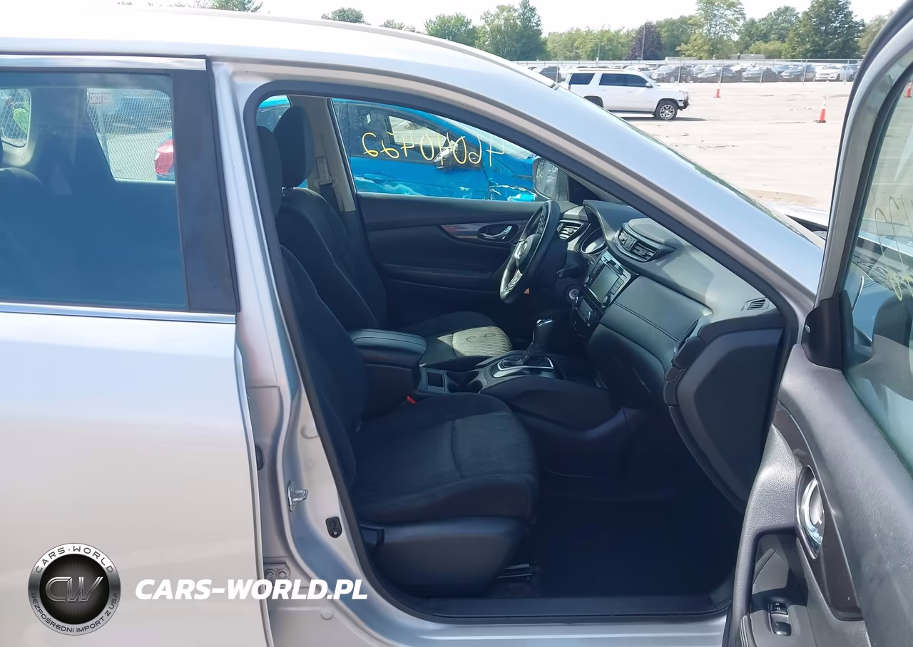 2018 Nissan Rogue S VIN:5N1AT2MV1JC786674 - 5