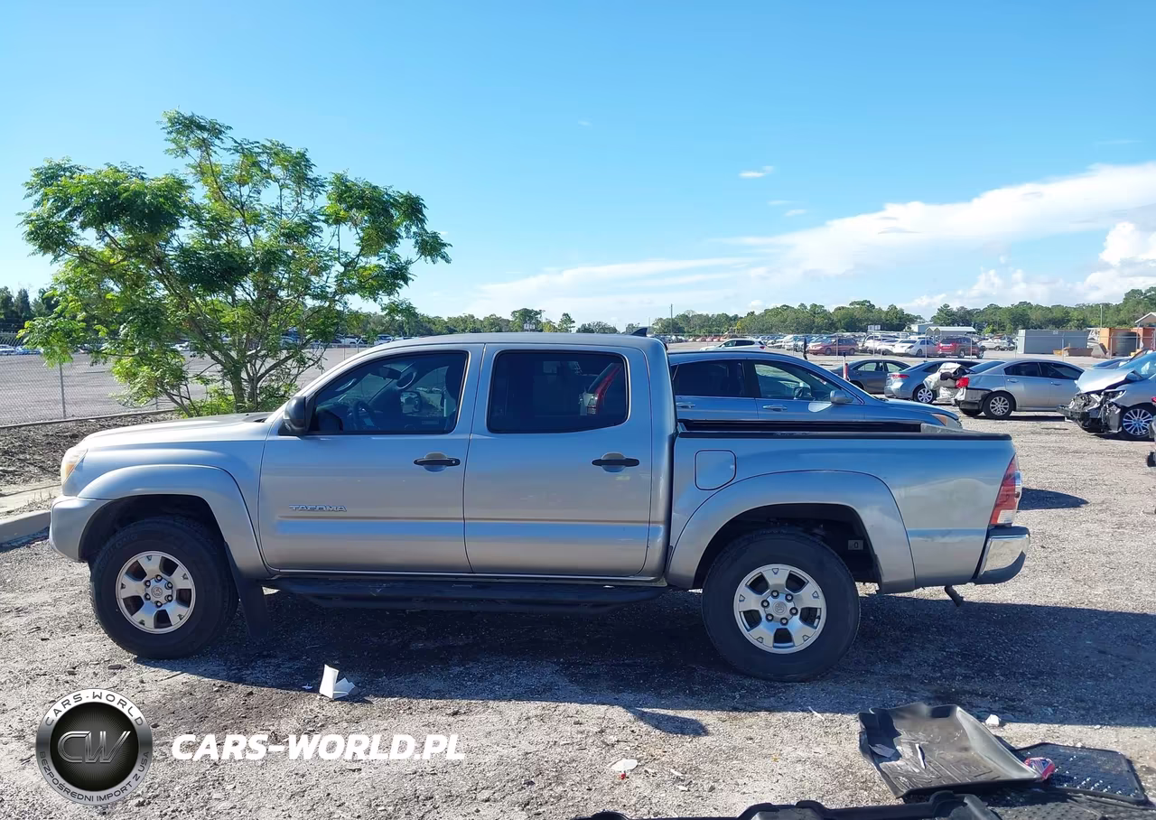2015 Toyota Tacoma Prerunner V6 VIN:5TFJU4GN5FX076217 - 14