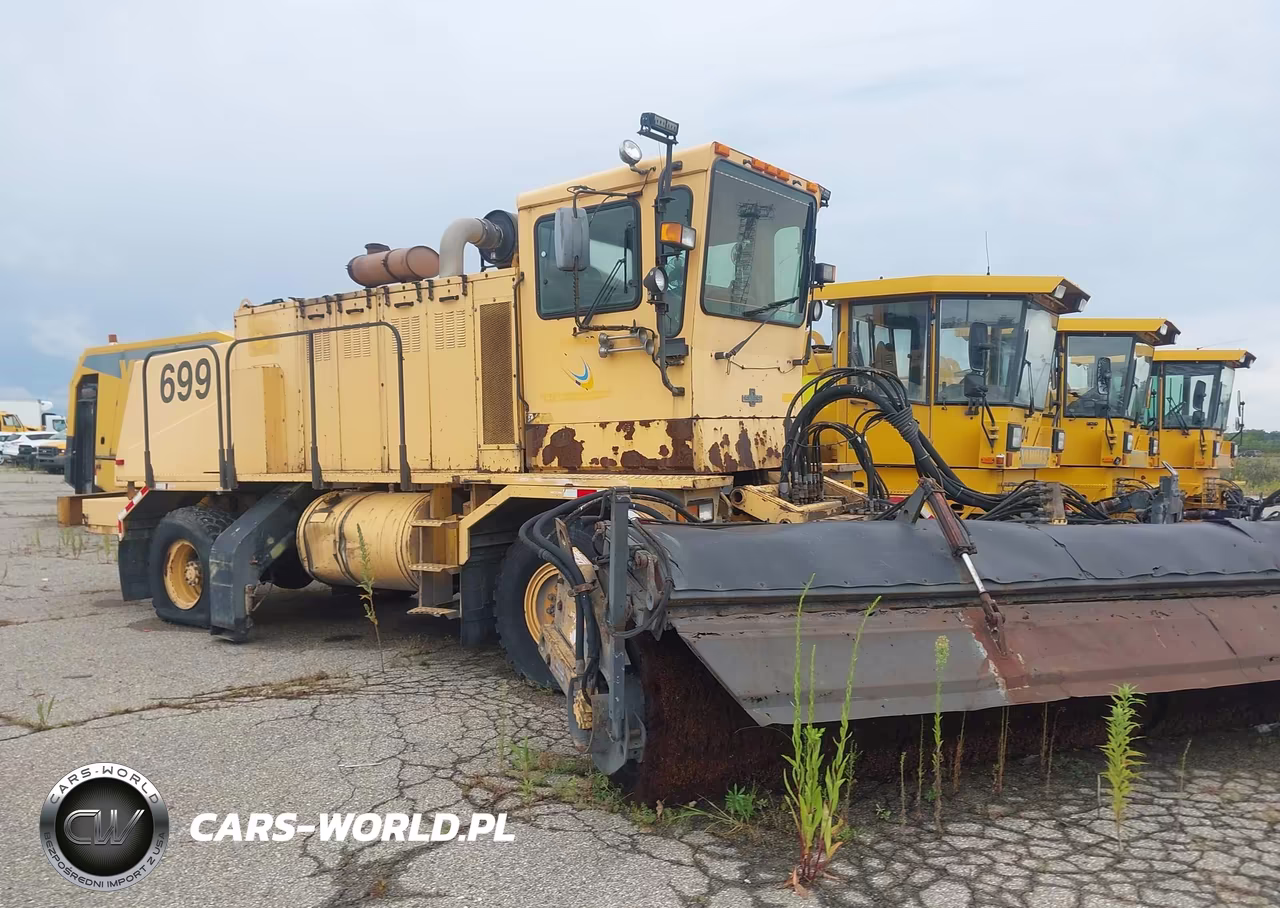 2000 Oshkosh Motor Truck Co. Chassis H – zdjęcie 1 z 15
