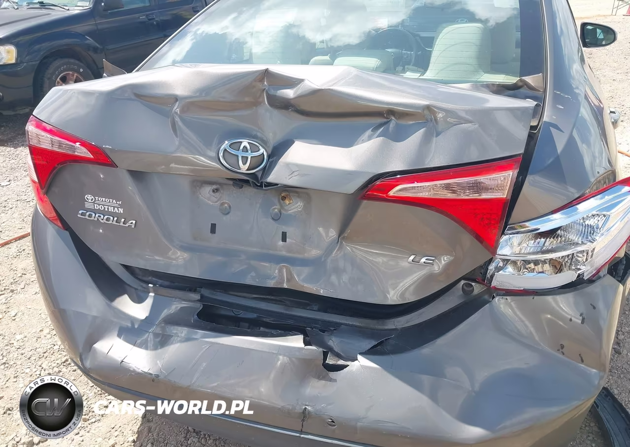 2017 Toyota Corolla Le VIN:2T1BURHE0HC817391 - 6