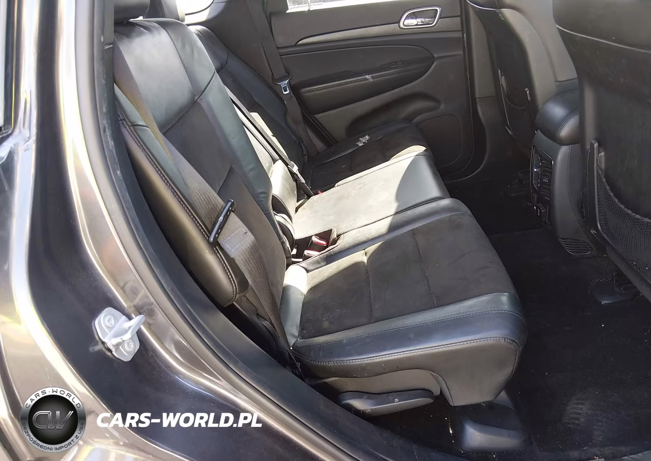 2018 Jeep Grand Cherokee Altitude 4X2 VIN:1C4RJEAG8JC471228 - 8
