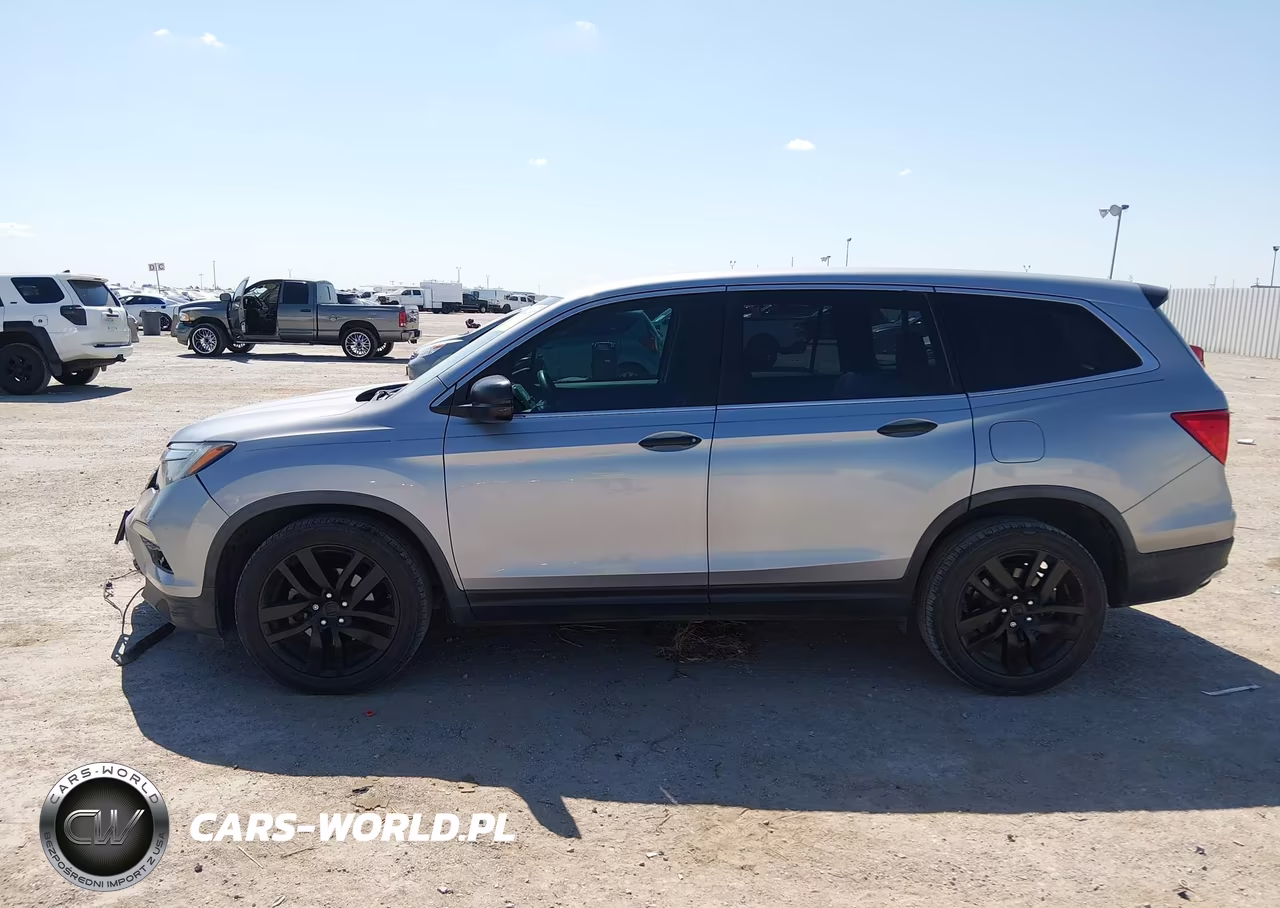 2018 Honda Pilot Lx VIN:5FNYF5H18JB009656 - 14