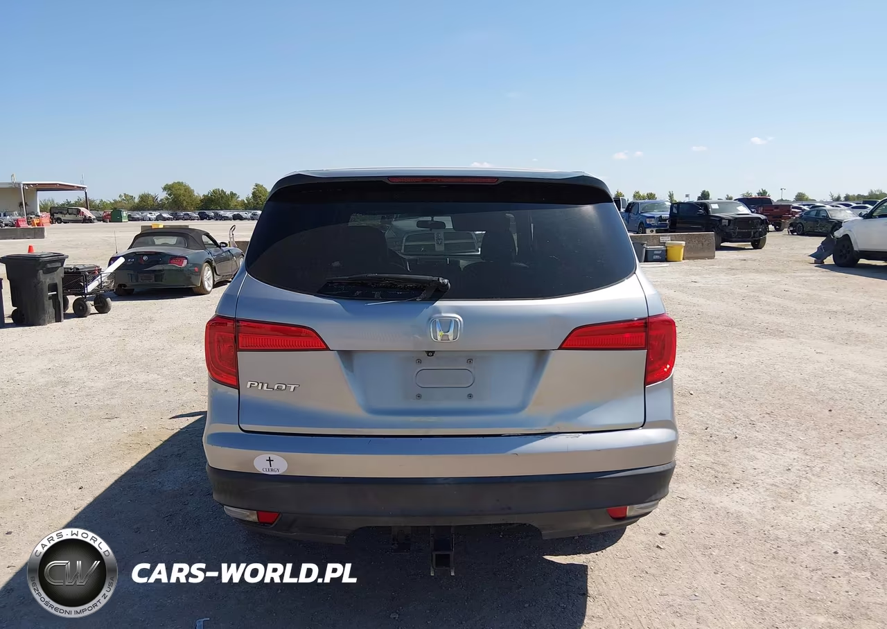 2018 Honda Pilot Lx VIN:5FNYF5H18JB009656 - 16