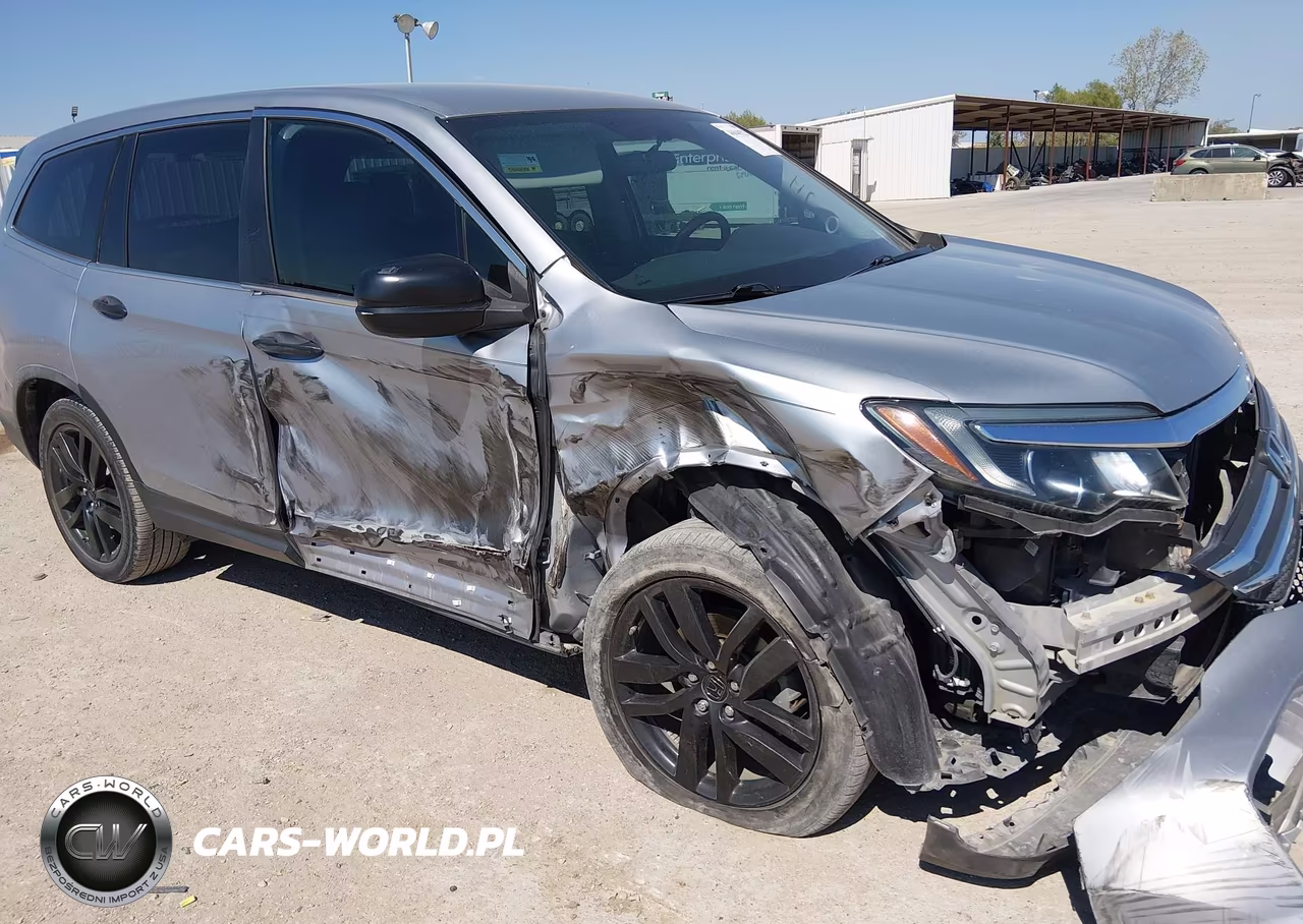2018 Honda Pilot Lx VIN:5FNYF5H18JB009656 - 6