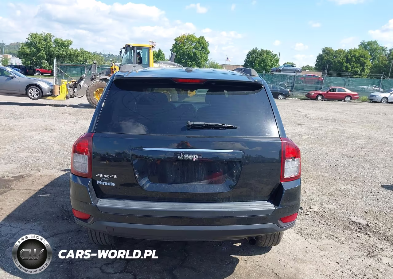 2017 Jeep Compass Sport 4X4 VIN:1C4NJDBB4HD106450 - 16