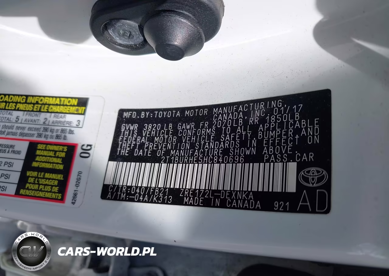 2017 Toyota Corolla Le VIN:2T1BURHE5HC840696 - 9