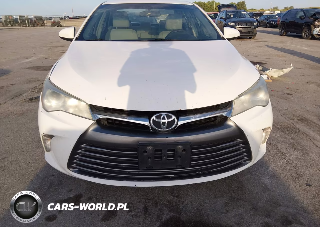 2016 Toyota Camry Le VIN:4T4BF1FK4GR581853 - 13
