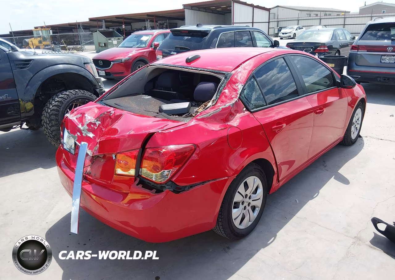 2015 Chevrolet Cruze Ls Auto VIN:1G1PA5SH7F7251571 - 4