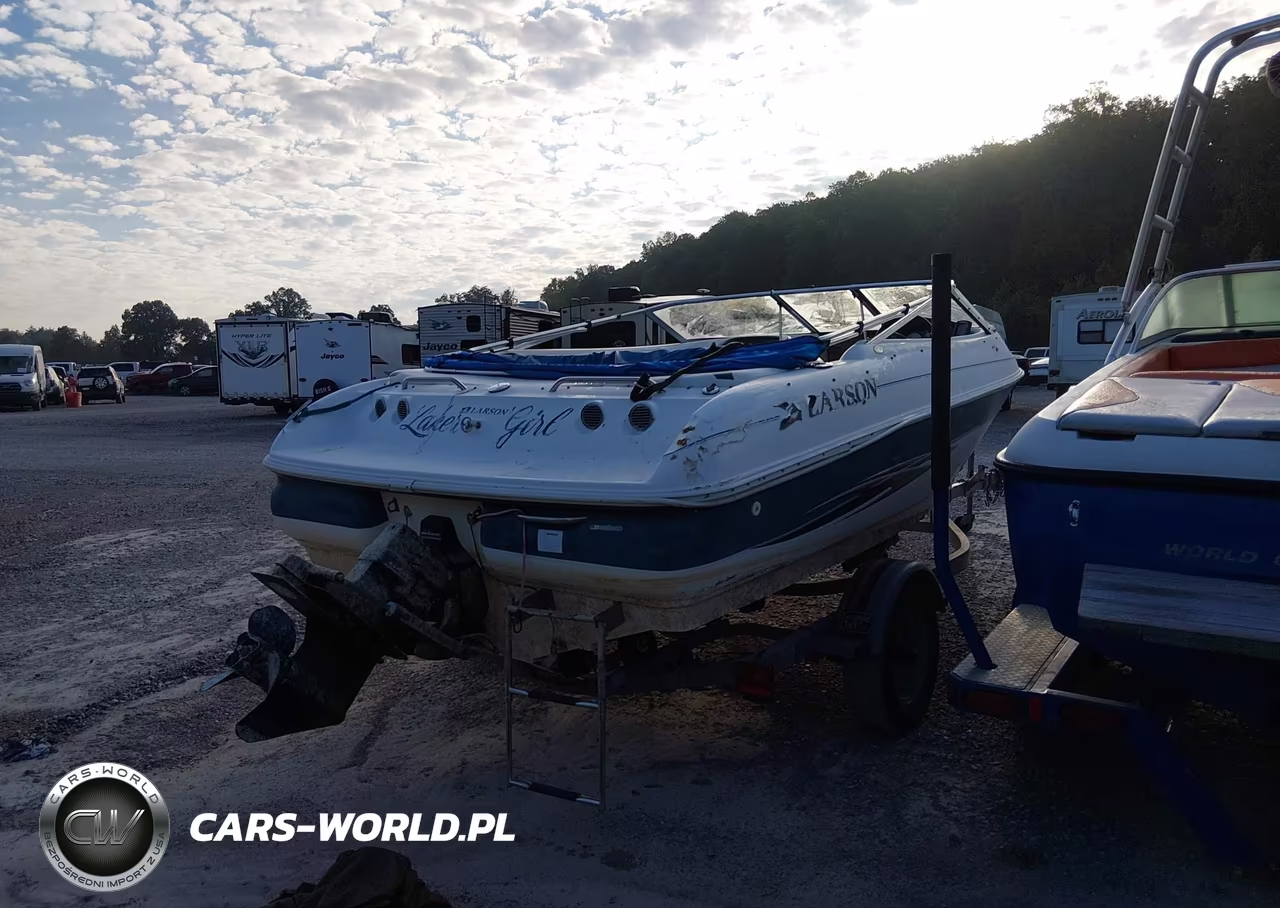 2001 Larson Bow Boat VIN:LAR57639F900 - 4