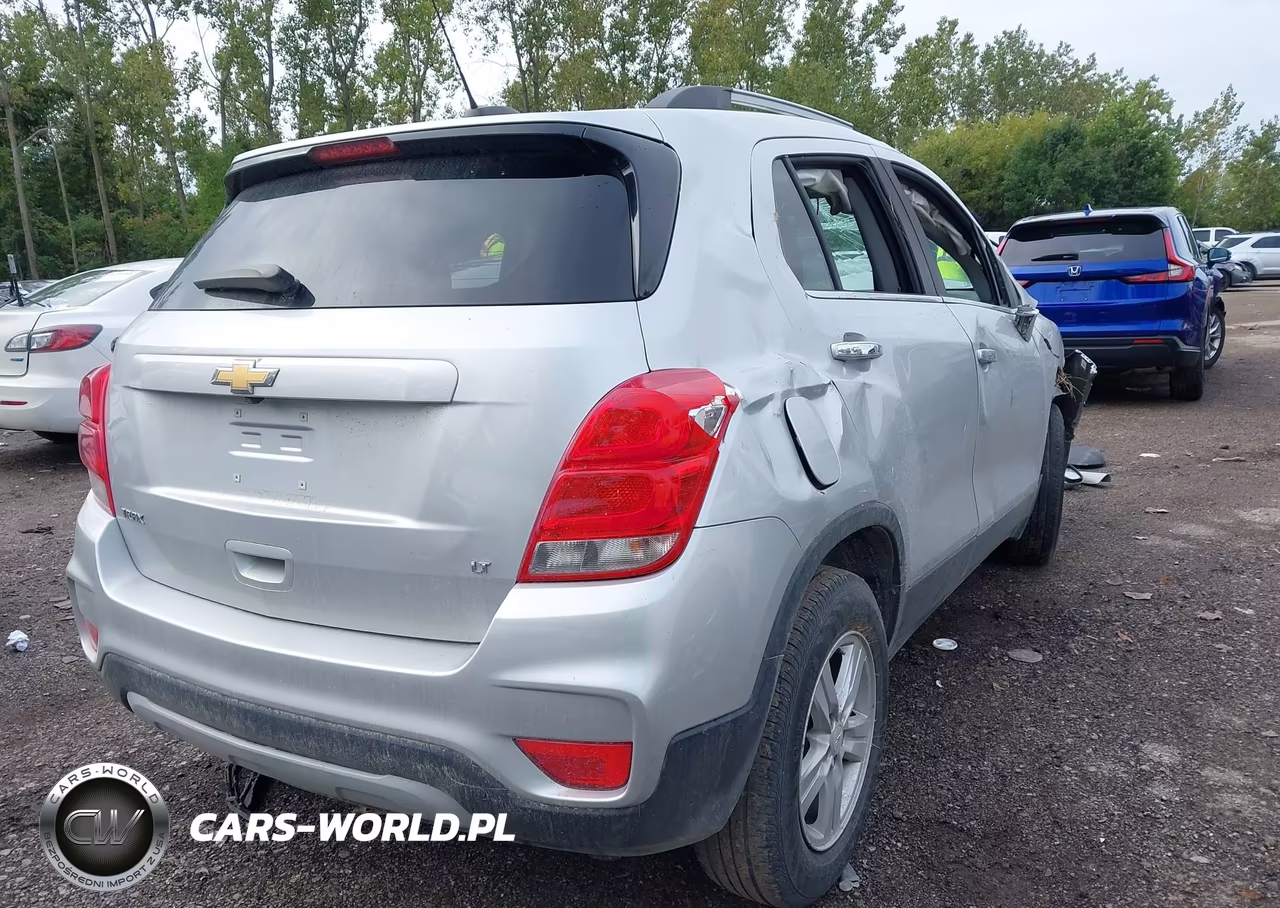 2018 Chevrolet Trax Lt VIN:KL7CJLSB5JB688137 - 4