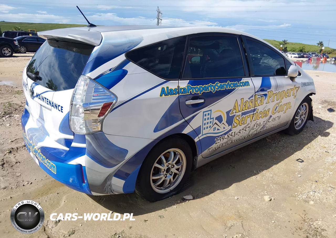 2012 Toyota Prius V Two VIN:JTDZN3EU0C3158959 - 4