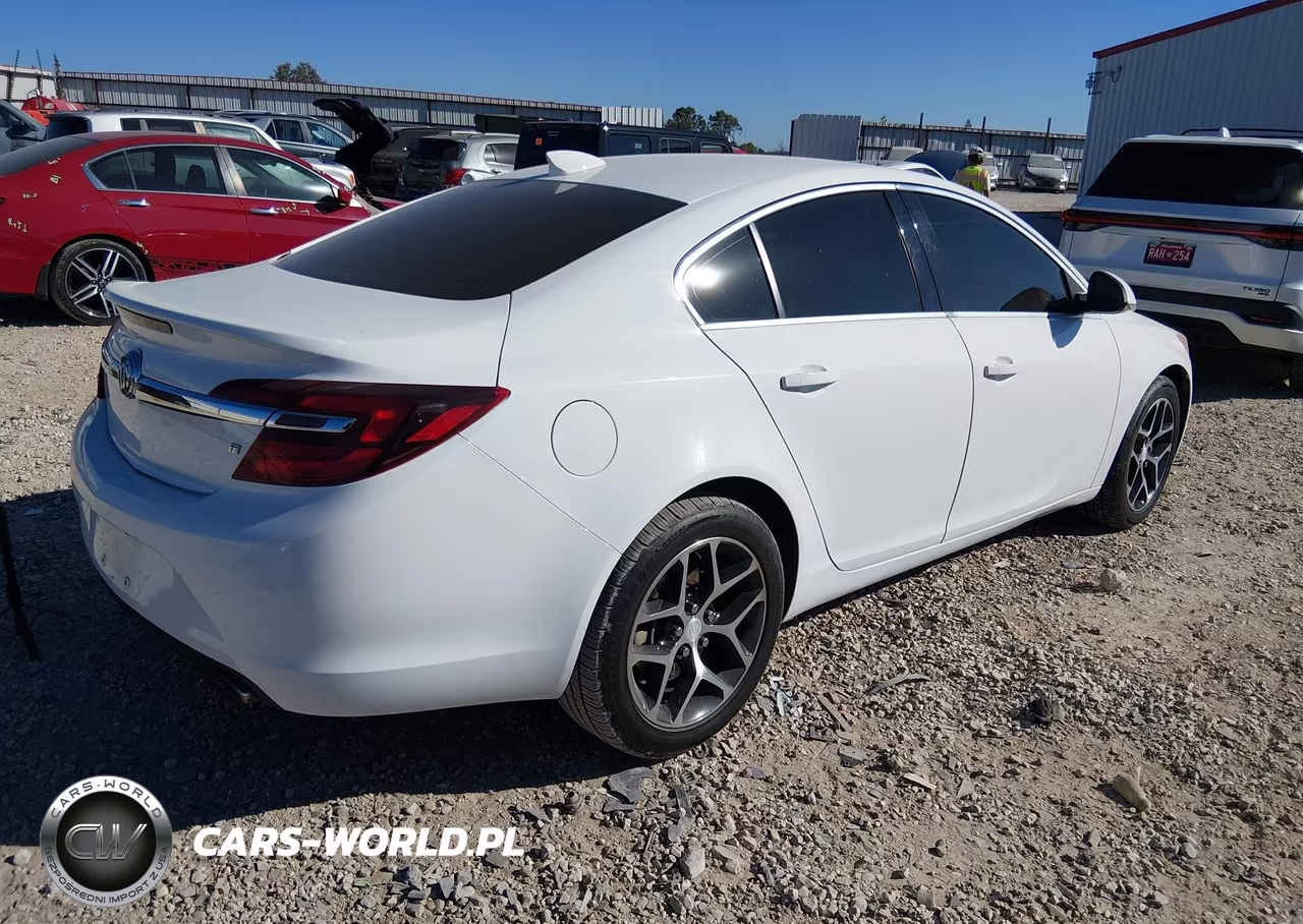 2017 Buick Regal Turbo Sport Touring VIN:2G4GL5EX4H9102925 - 4