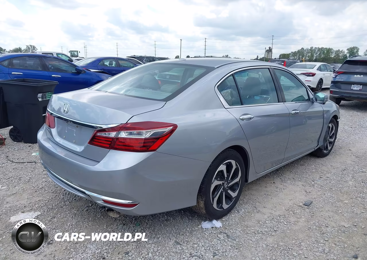 2017 Honda Accord Ex-L VIN:1HGCR2F82HA251637 - 4