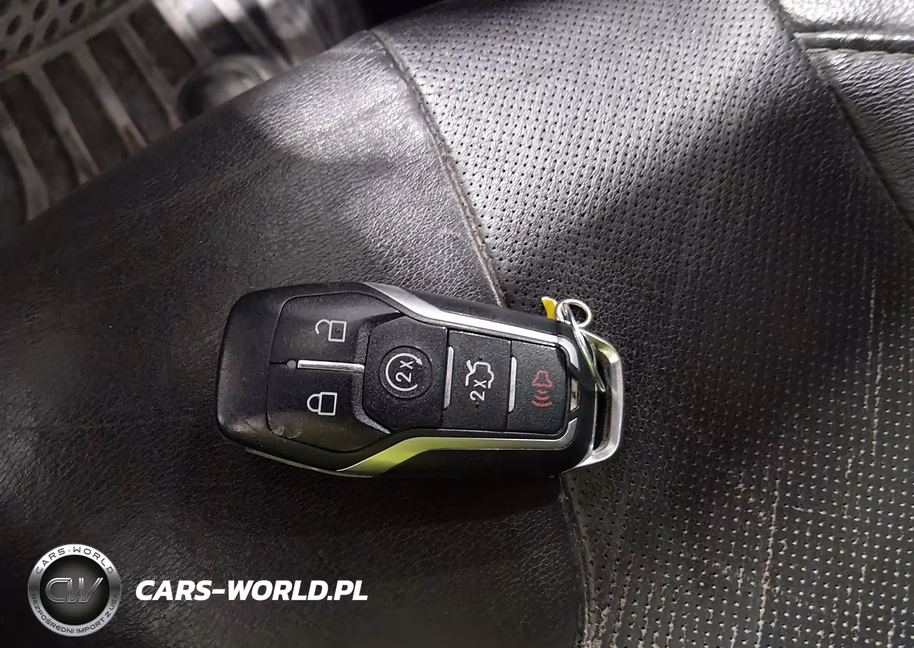 2014 Ford Fusion Titanium VIN:3FA6P0K92ER142977 - 11