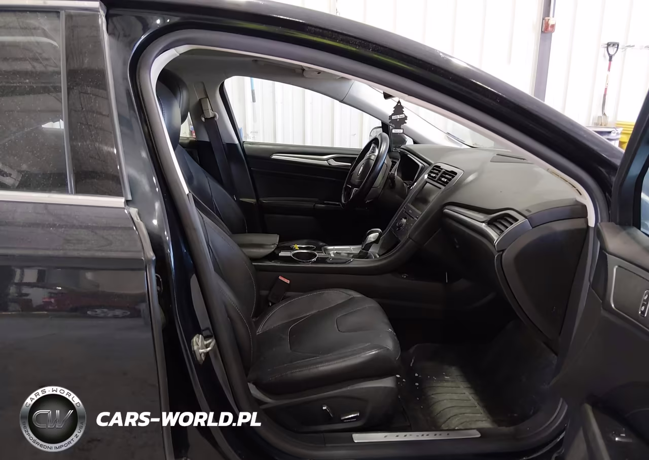 2014 Ford Fusion Titanium VIN:3FA6P0K92ER142977 - 5