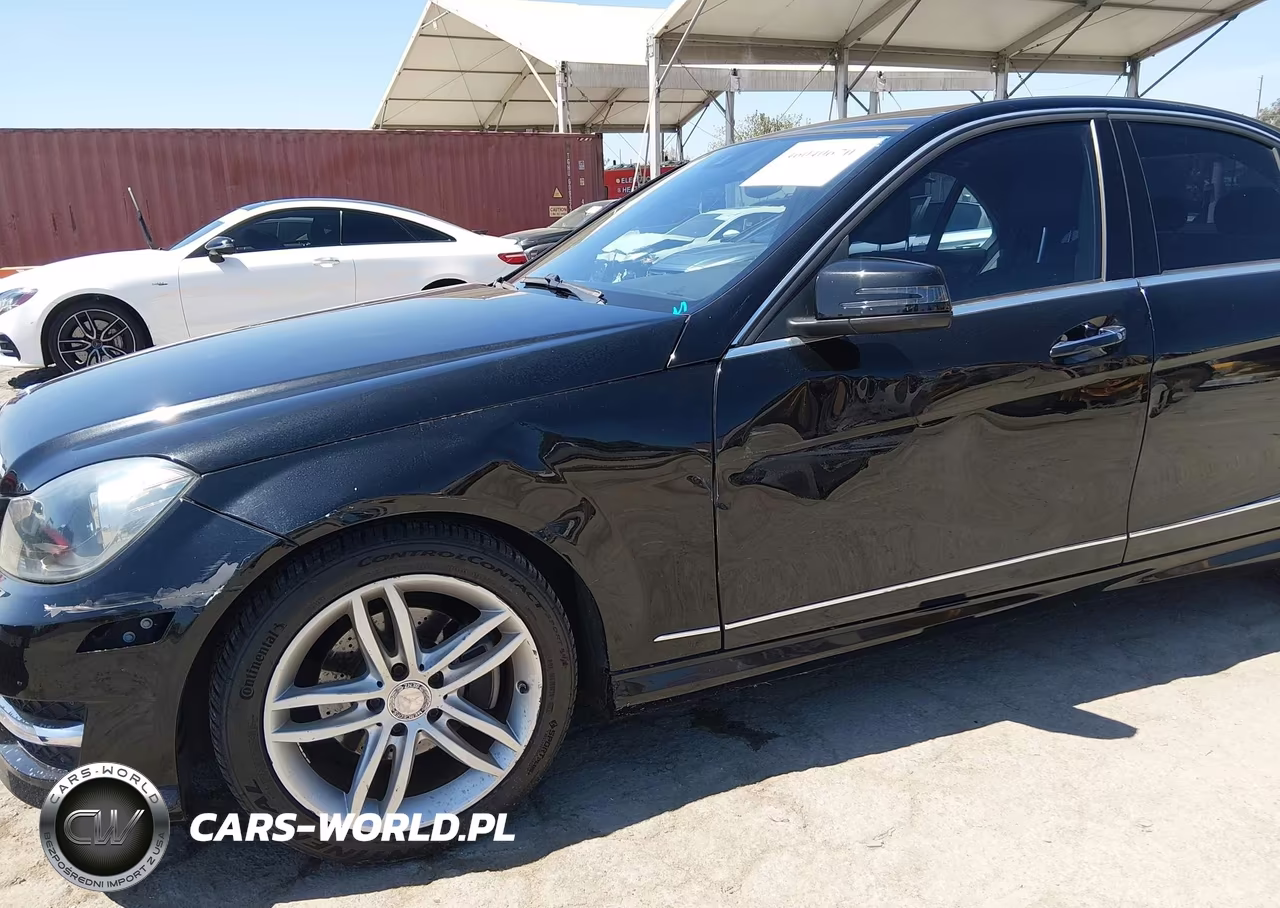 2013 Mercedes-Benz C 250 Sport VIN:WDDGF4HBXDR291768 - 6