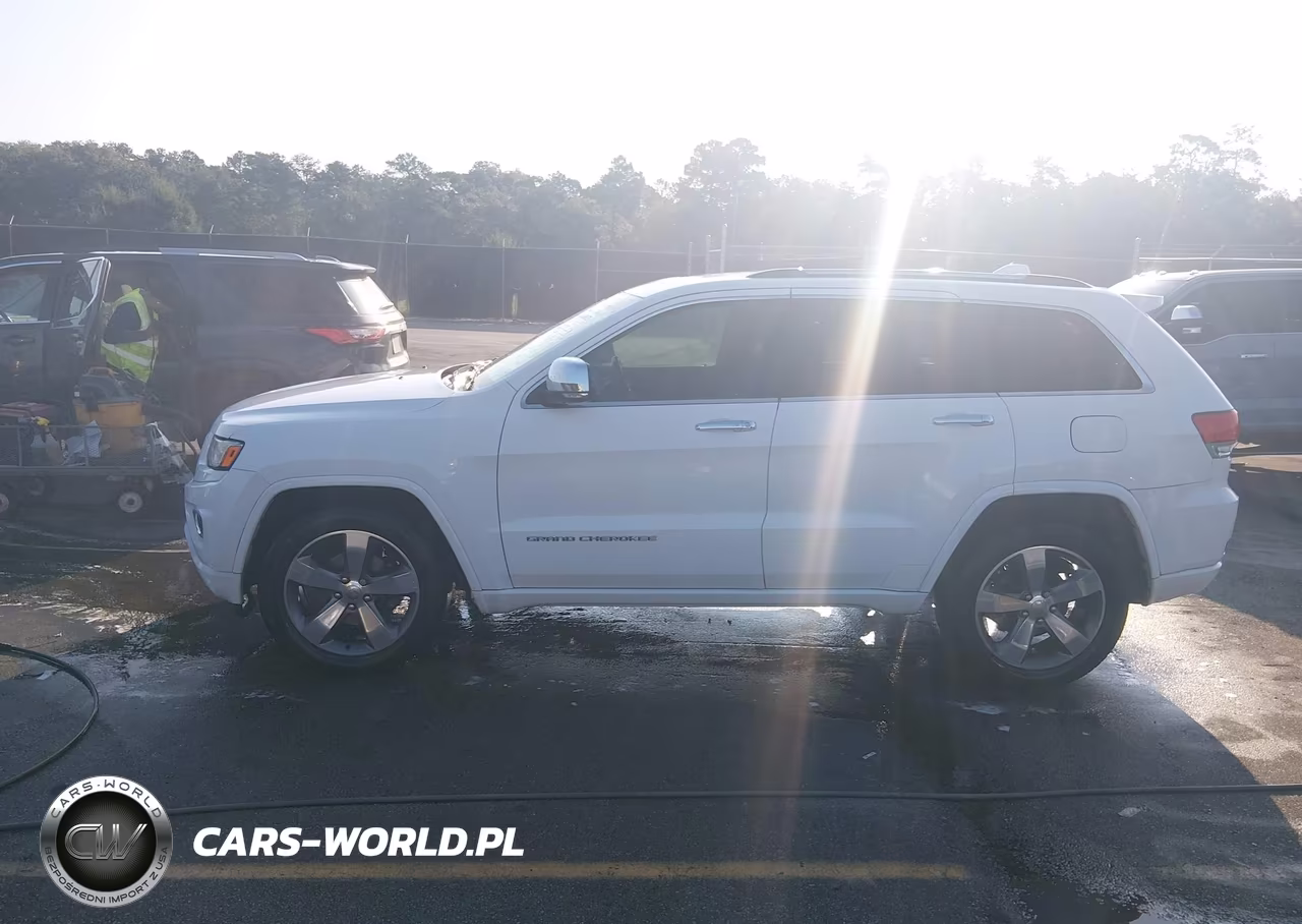 2014 Jeep Grand Cherokee Overland VIN:1C4RJECGXEC427637 - 14