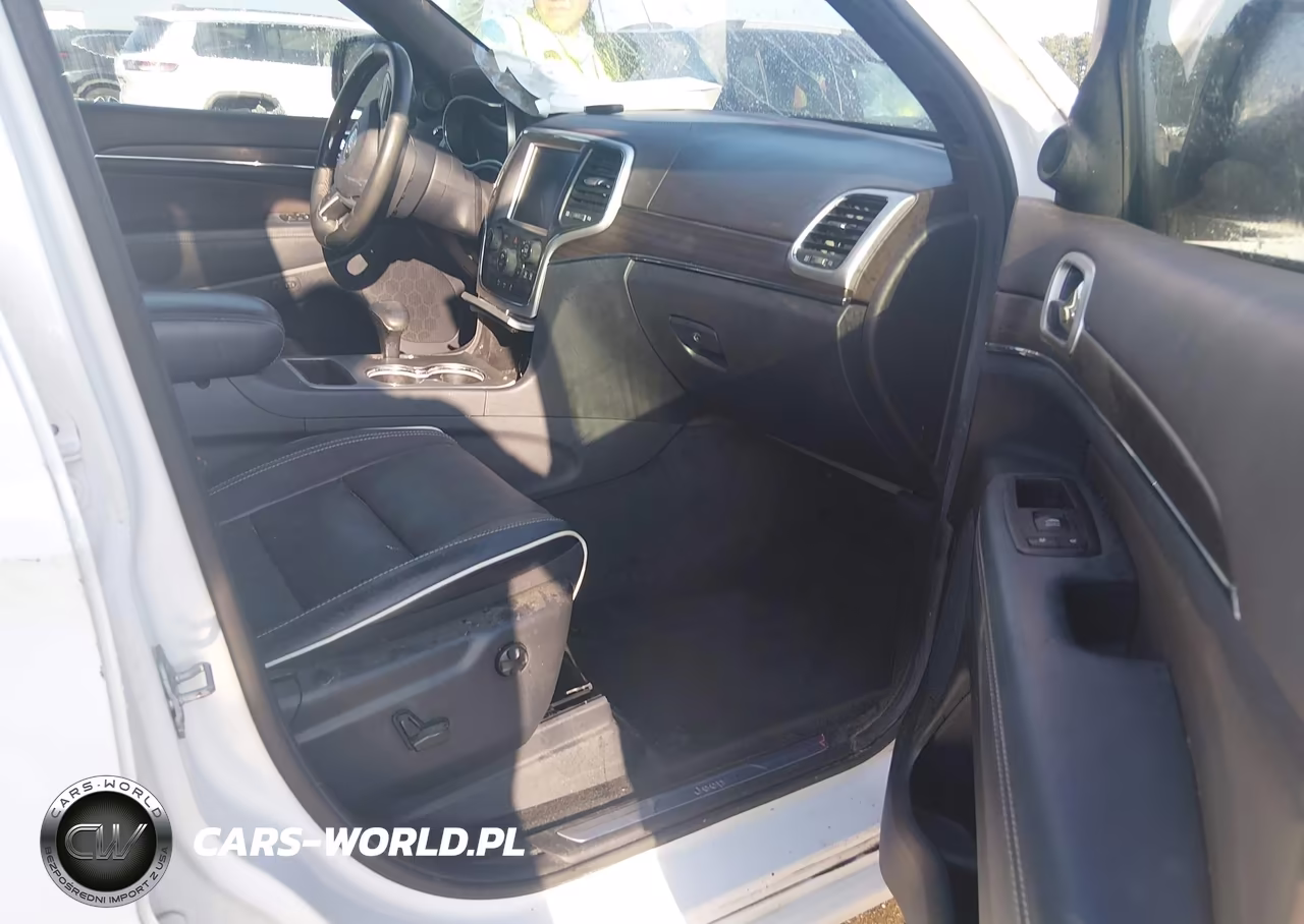 2014 Jeep Grand Cherokee Overland VIN:1C4RJECGXEC427637 - 5