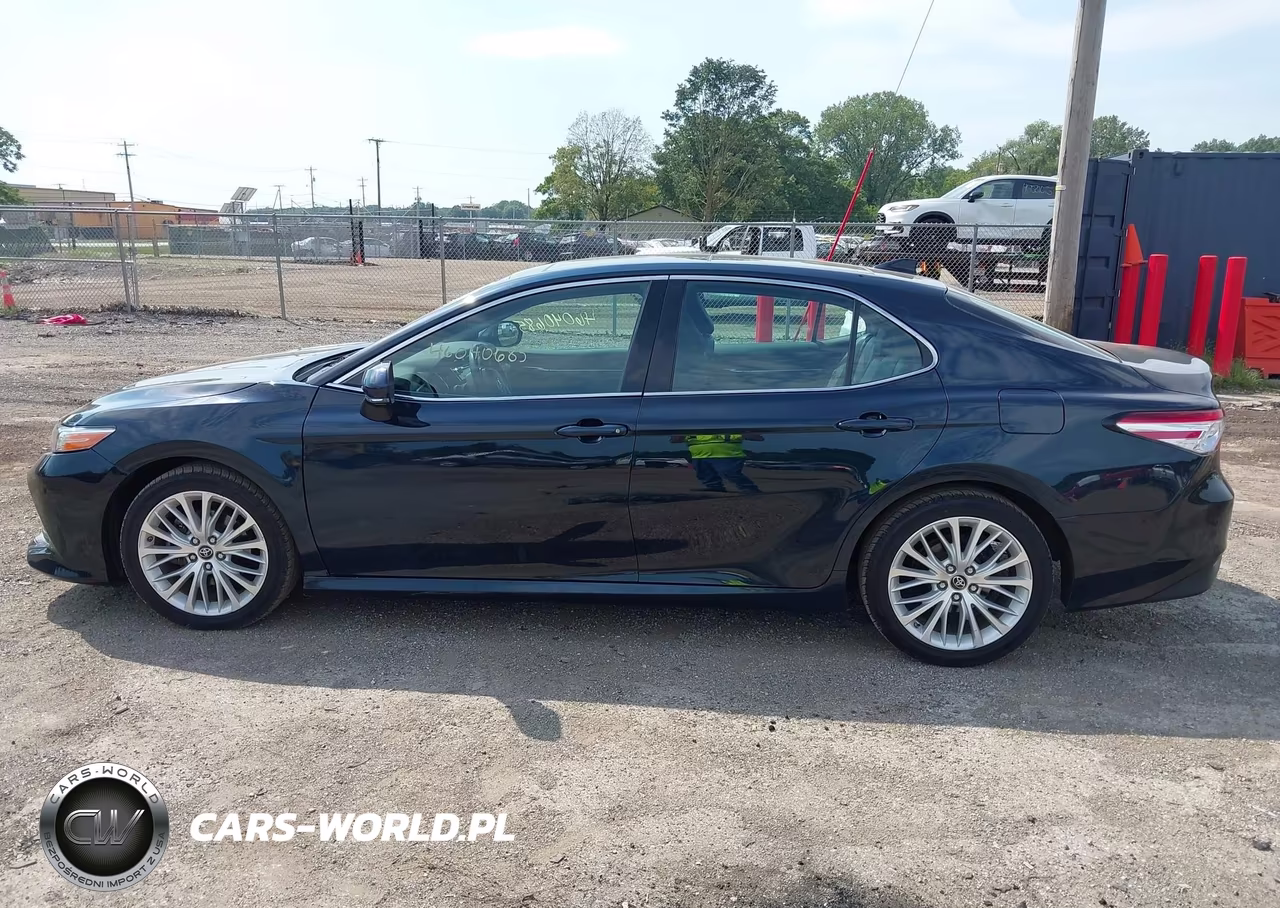 2019 Toyota Camry Xle VIN:4T1B11HK3KU828648 - 14