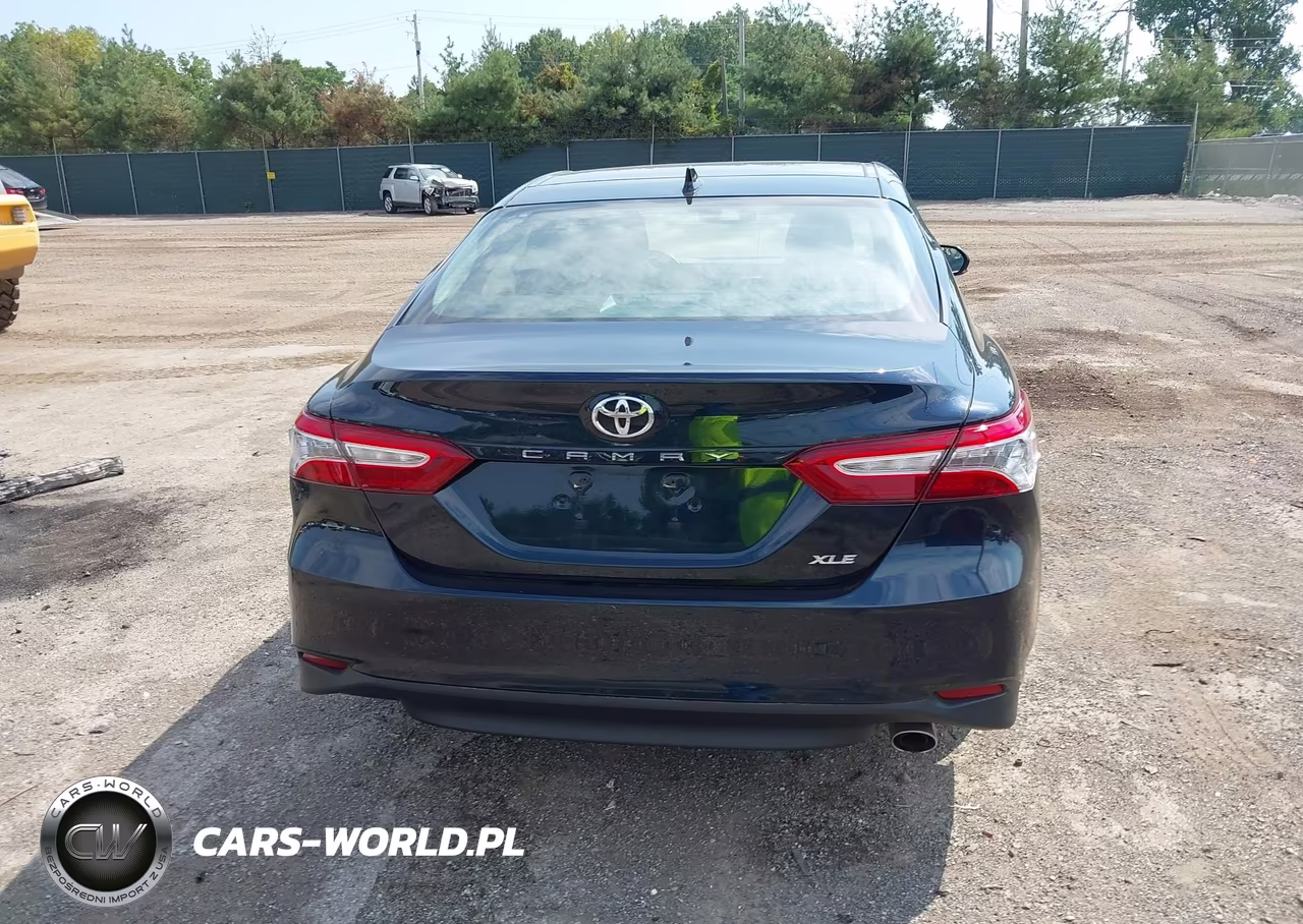 2019 Toyota Camry Xle VIN:4T1B11HK3KU828648 - 16