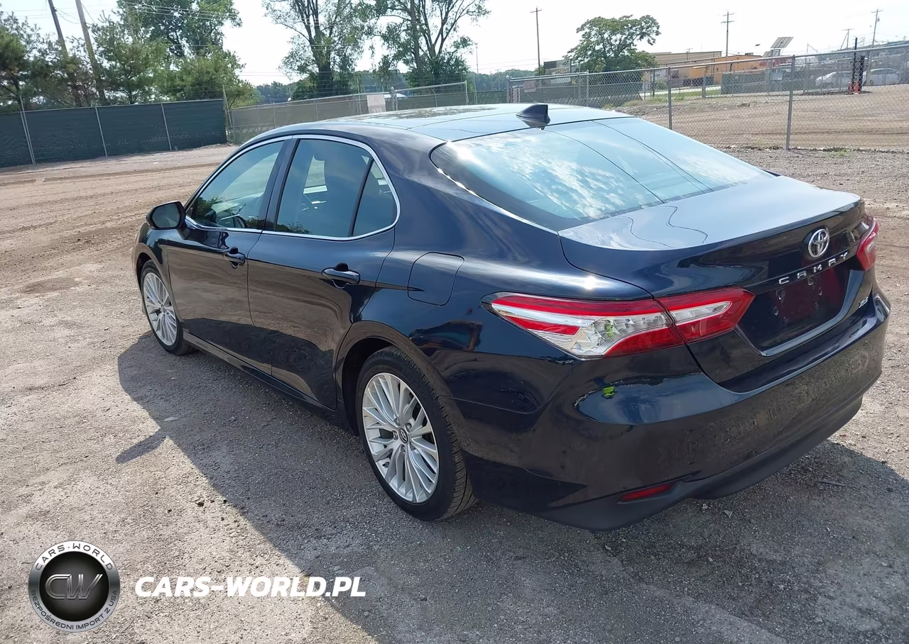 2019 Toyota Camry Xle VIN:4T1B11HK3KU828648 - 3