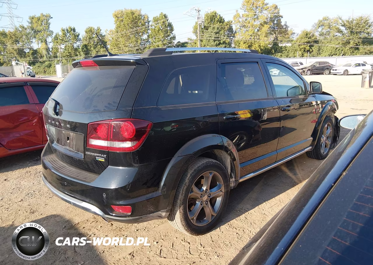 2017 Dodge Journey Crossroad Plus VIN:3C4PDCGG9HT617659 - 4