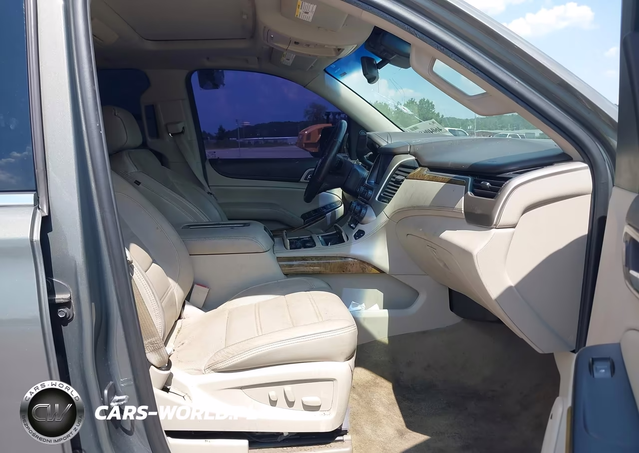 2017 GMC Yukon Denali VIN:1GKS1CKJ8HR368189 - 5