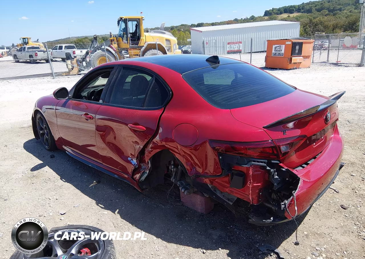 2019 Alfa Romeo Giulia Ti Sport Rwd VIN:ZARFAMBN9K7603732 - 3