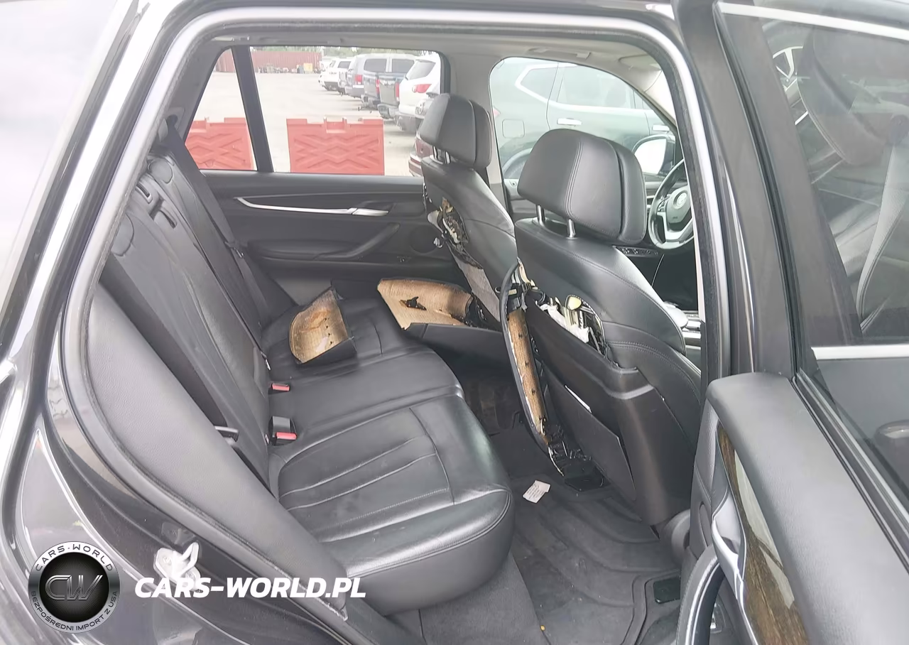 2015 BMW X5 xDrive50I VIN:5UXKR6C52F0J77164 - 8