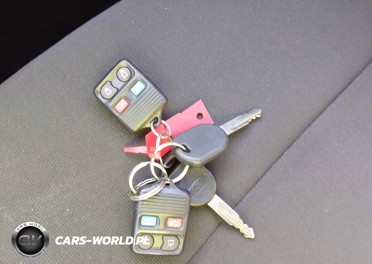 2009 Ford Focus Ses VIN:1FAHP36N59W127376 - 11