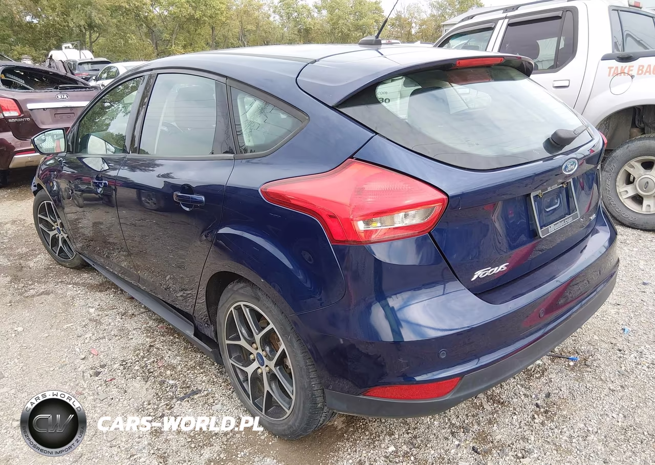 2017 Ford Focus Sel VIN:1FADP3M20HL340369 - 3