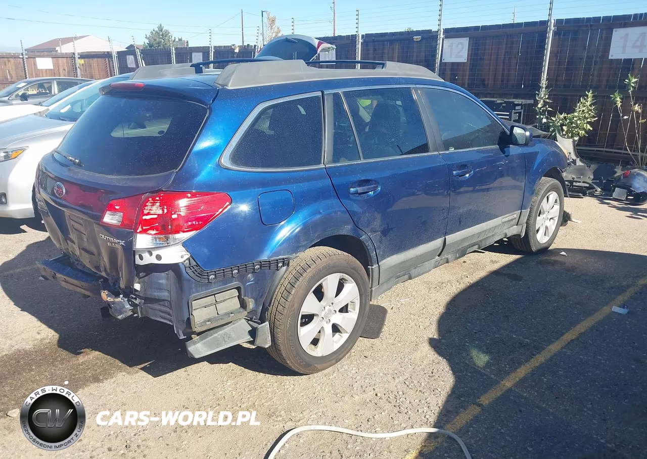 2010 Subaru Outback 2.5I Premium VIN:4S4BRBHC0A3349728 - 4
