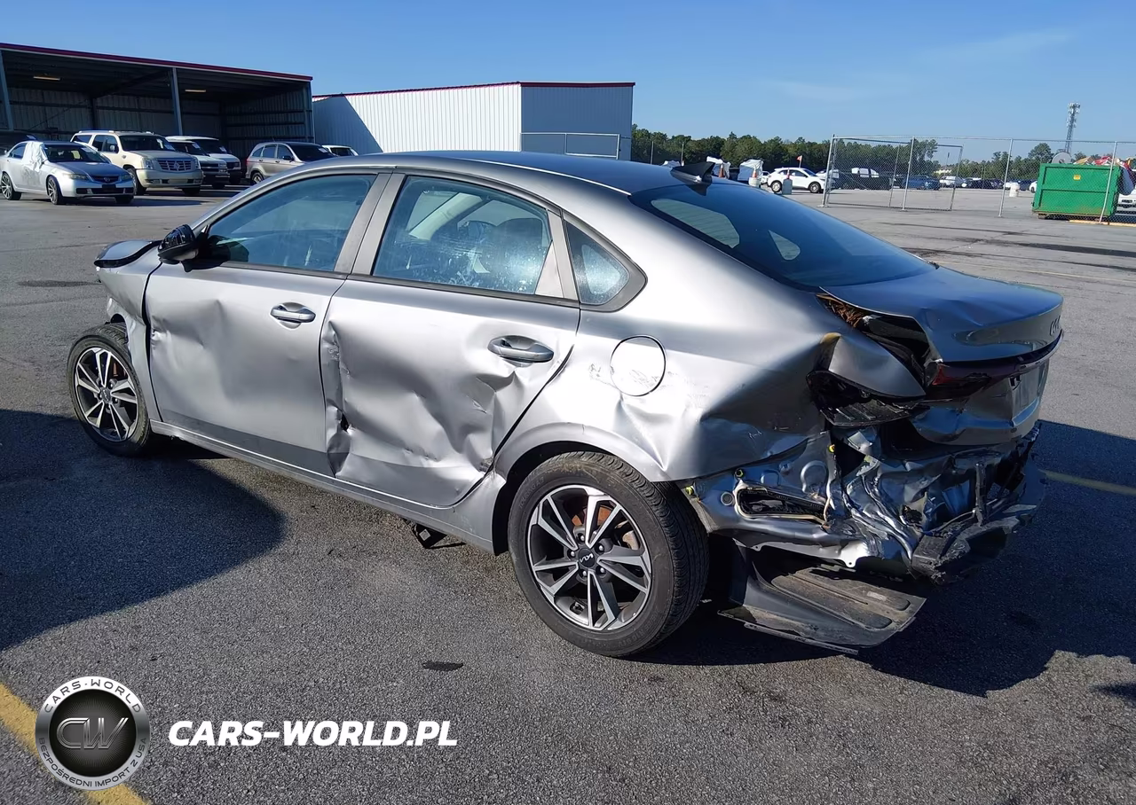 2023 Kia Forte Lxs VIN:3KPF24AD3PE626219 - 3