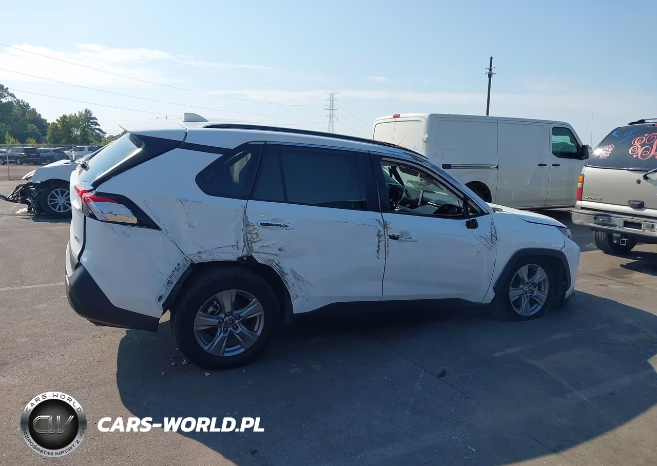 2023 Toyota Rav4 Xle VIN:2T3W1RFV7PW245673 - 13