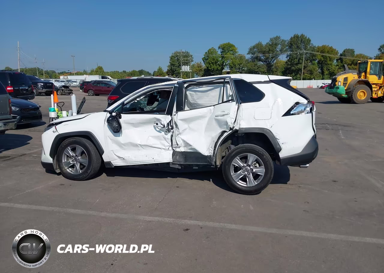 2023 Toyota Rav4 Xle VIN:2T3W1RFV7PW245673 - 14