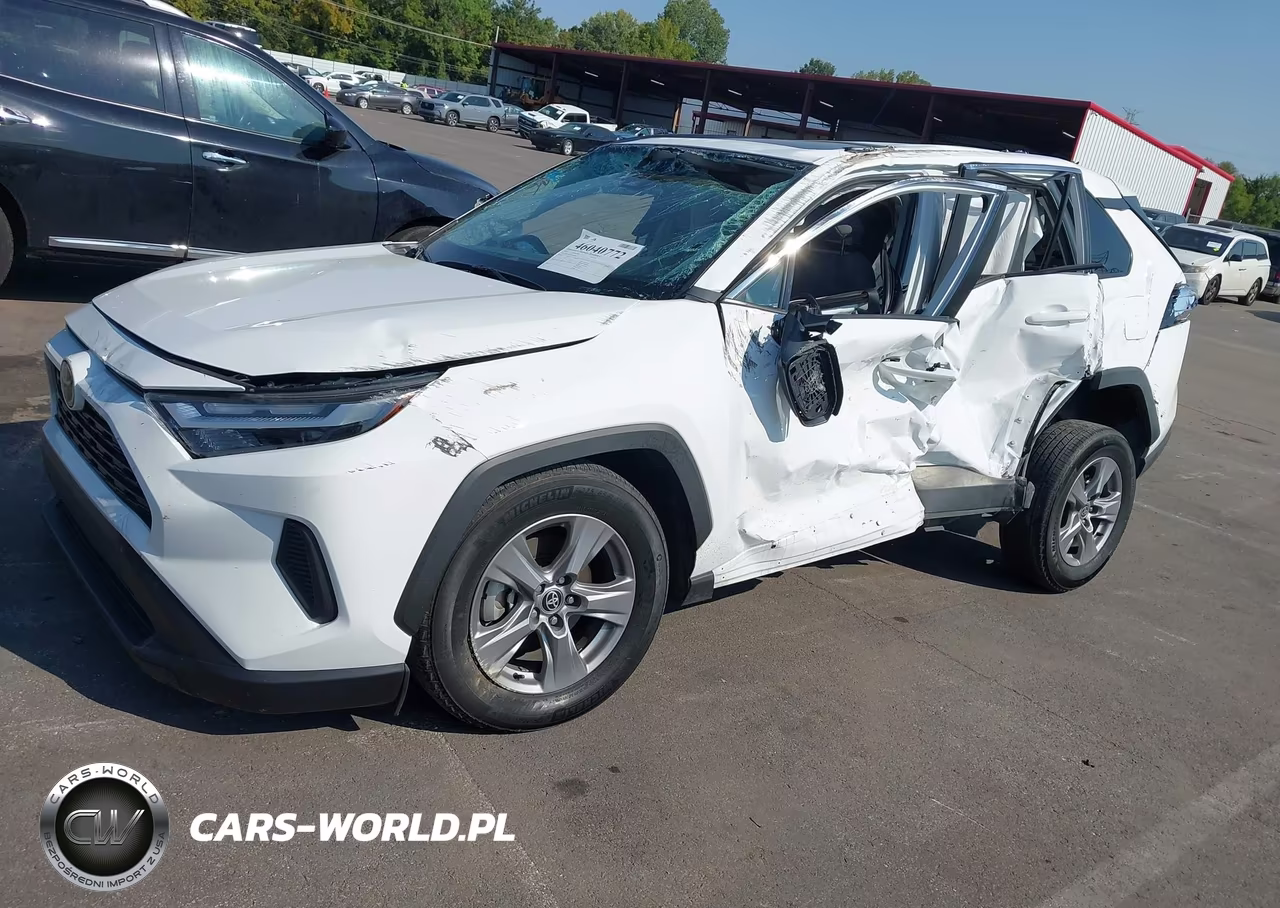 2023 Toyota Rav4 Xle VIN:2T3W1RFV7PW245673 - 2