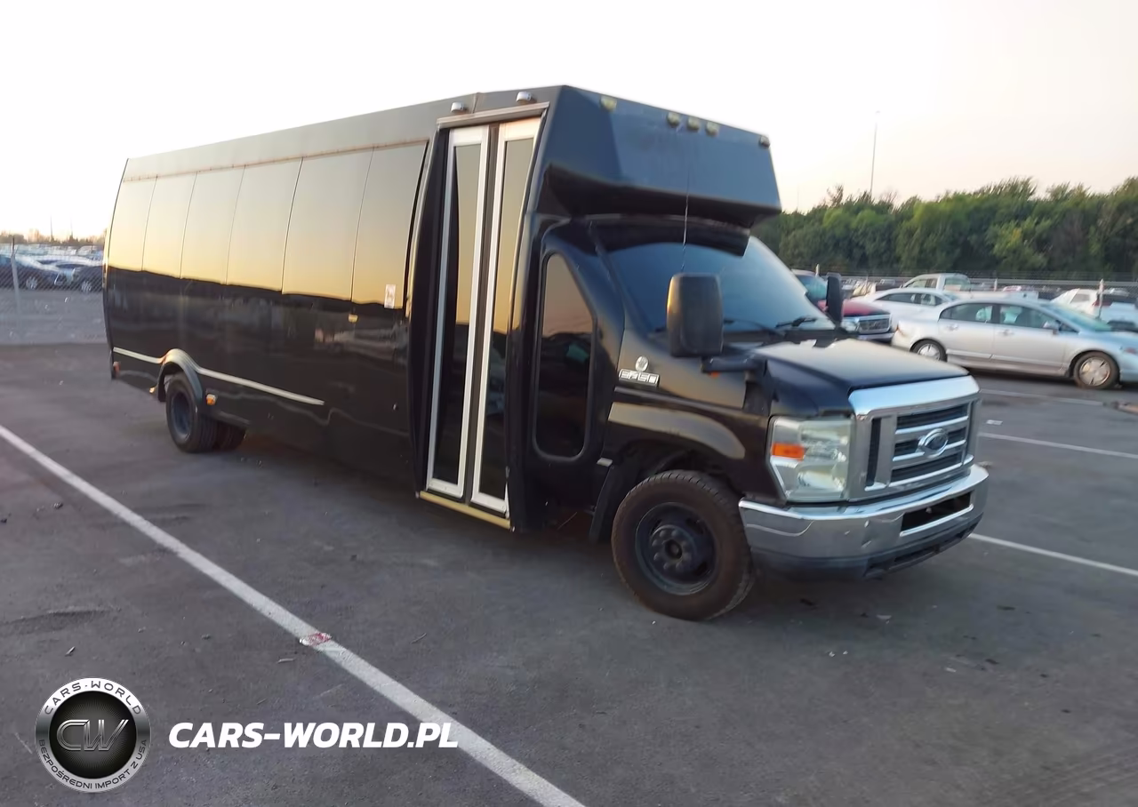 2012 Ford E-450 Cutaway