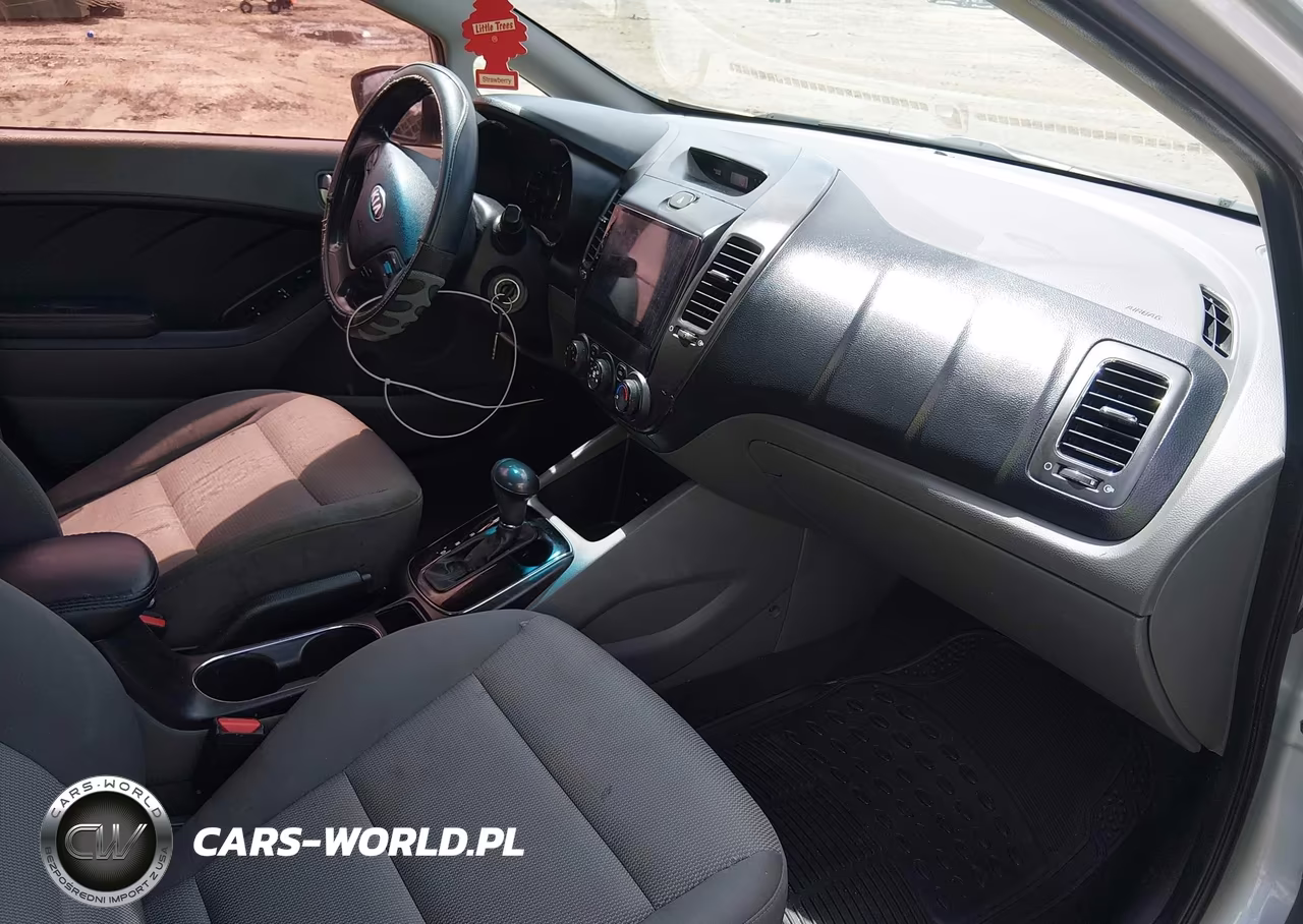 2017 Kia Forte Lx VIN:3KPFK4A77HE047908 - 5