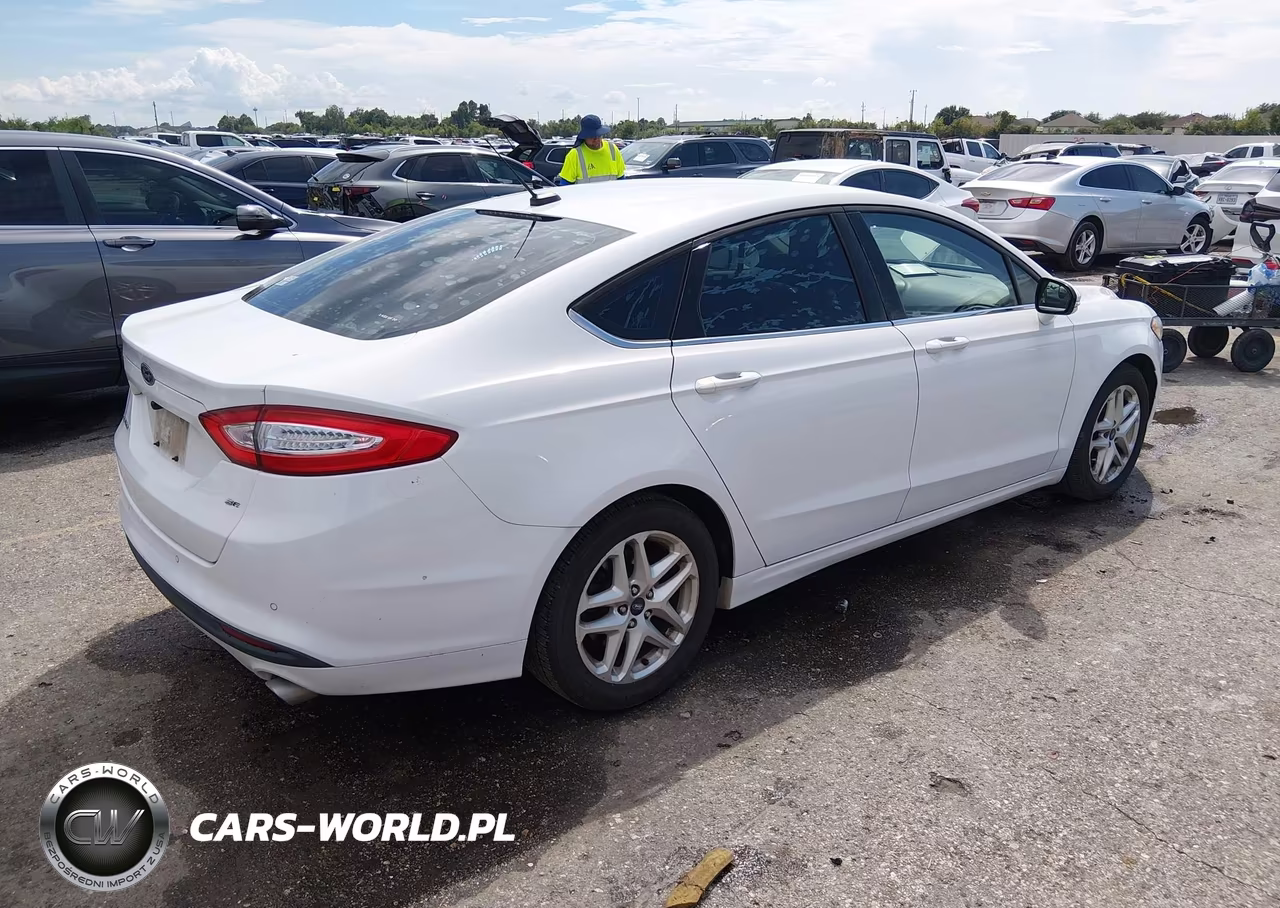 2014 Ford Fusion Se VIN:3FA6P0H7XER158012 - 4