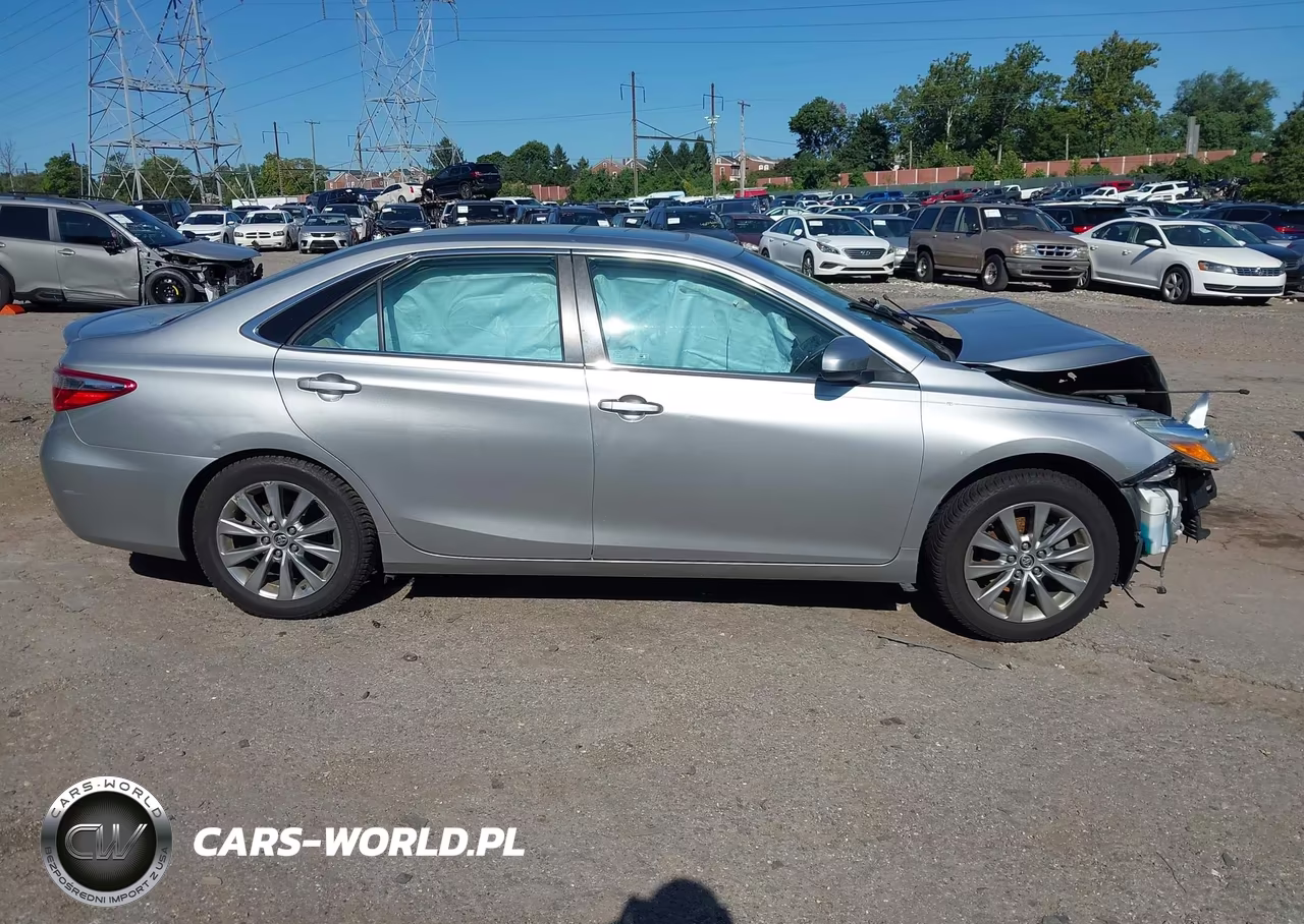 2015 Toyota Camry Xle VIN:4T1BF1FKXFU988648 - 14