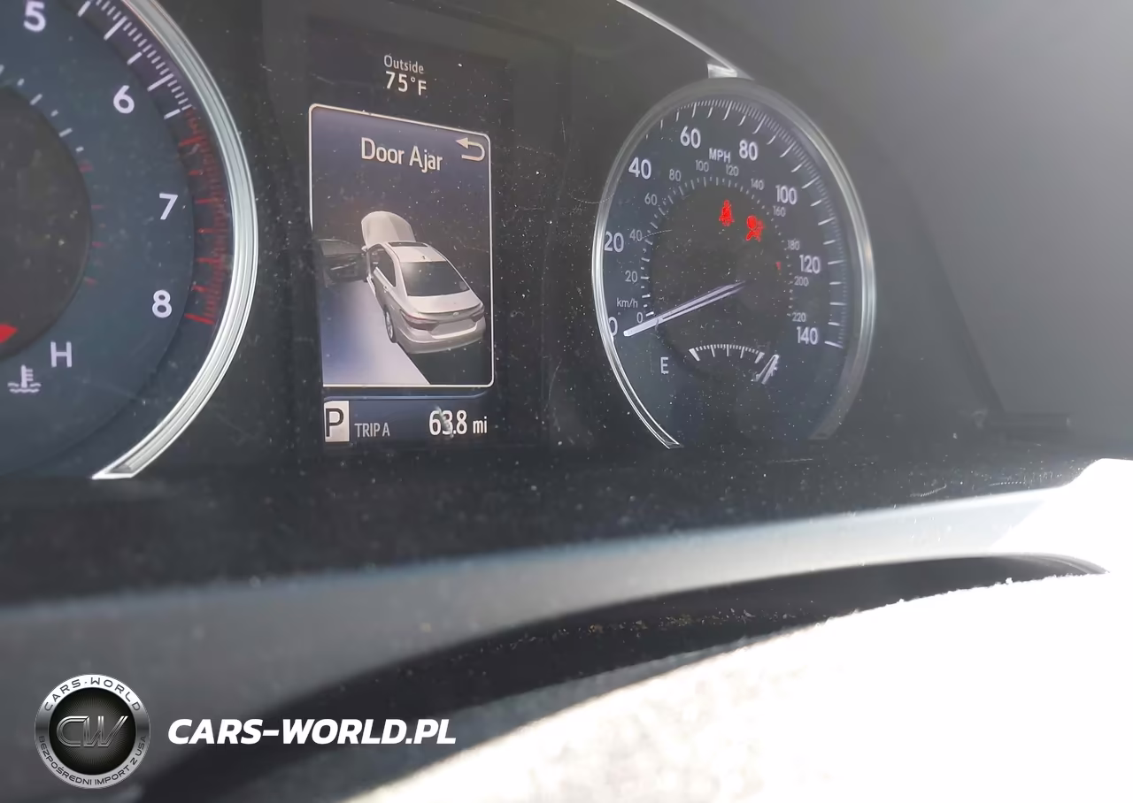 2015 Toyota Camry Xle VIN:4T1BF1FKXFU988648 - 16