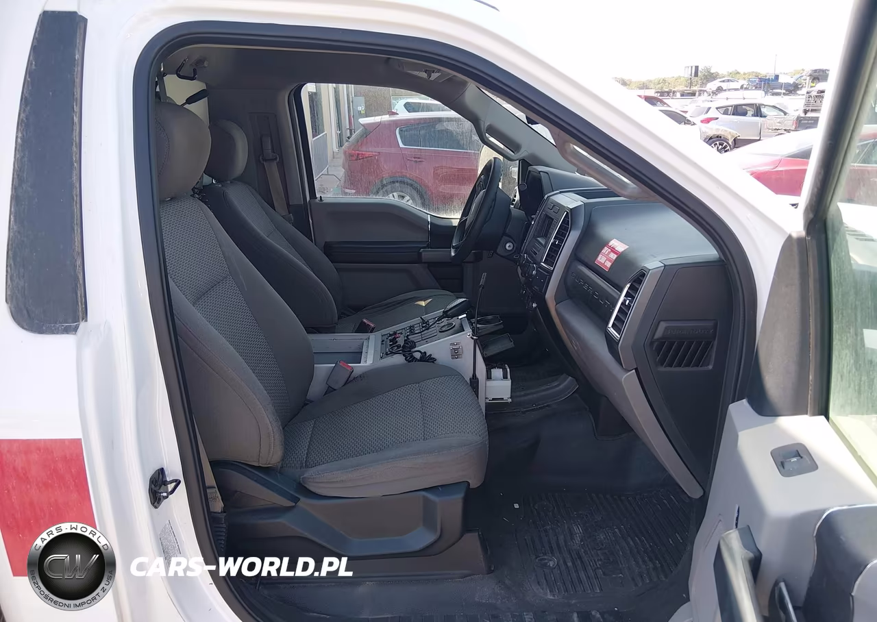 2017 Ford F-450 Chassis Xlt VIN:1FDUF4GT8HEE59021 - 1