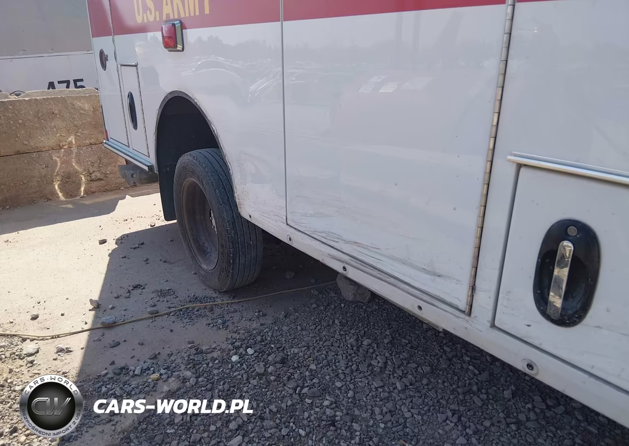 2017 Ford F-450 Chassis Xlt VIN:1FDUF4GT8HEE59021 - 12