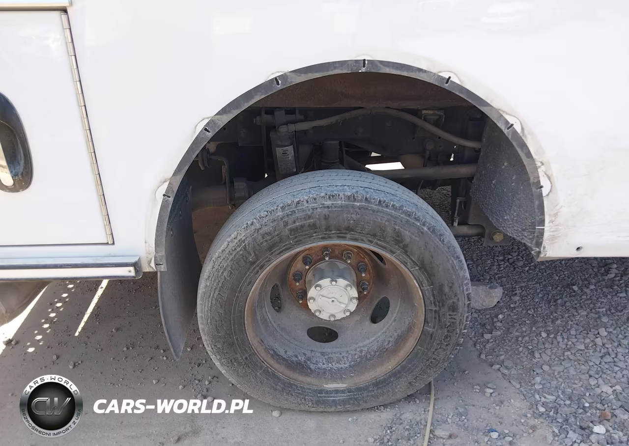 2017 Ford F-450 Chassis Xlt VIN:1FDUF4GT8HEE59021 - 16