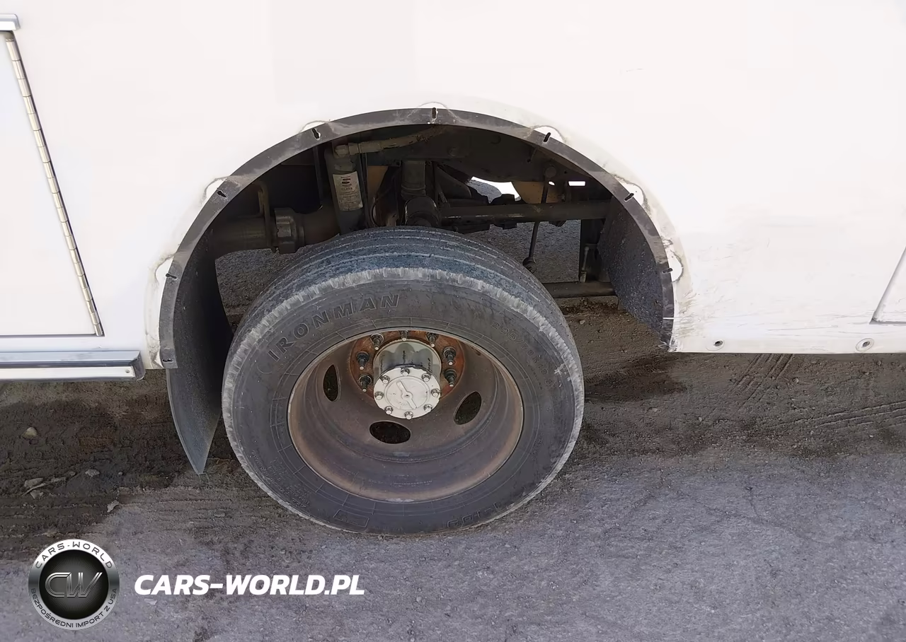 2017 Ford F-450 Chassis Xlt VIN:1FDUF4GT8HEE59021 - 9