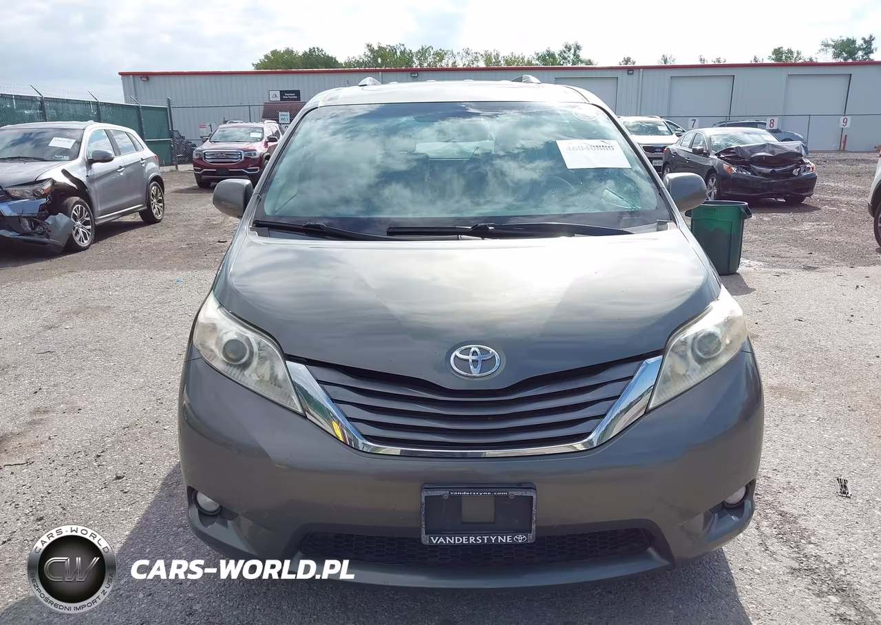 2011 Toyota Sienna Xle V6 VIN:5TDYK3DC8BS064452 - 12