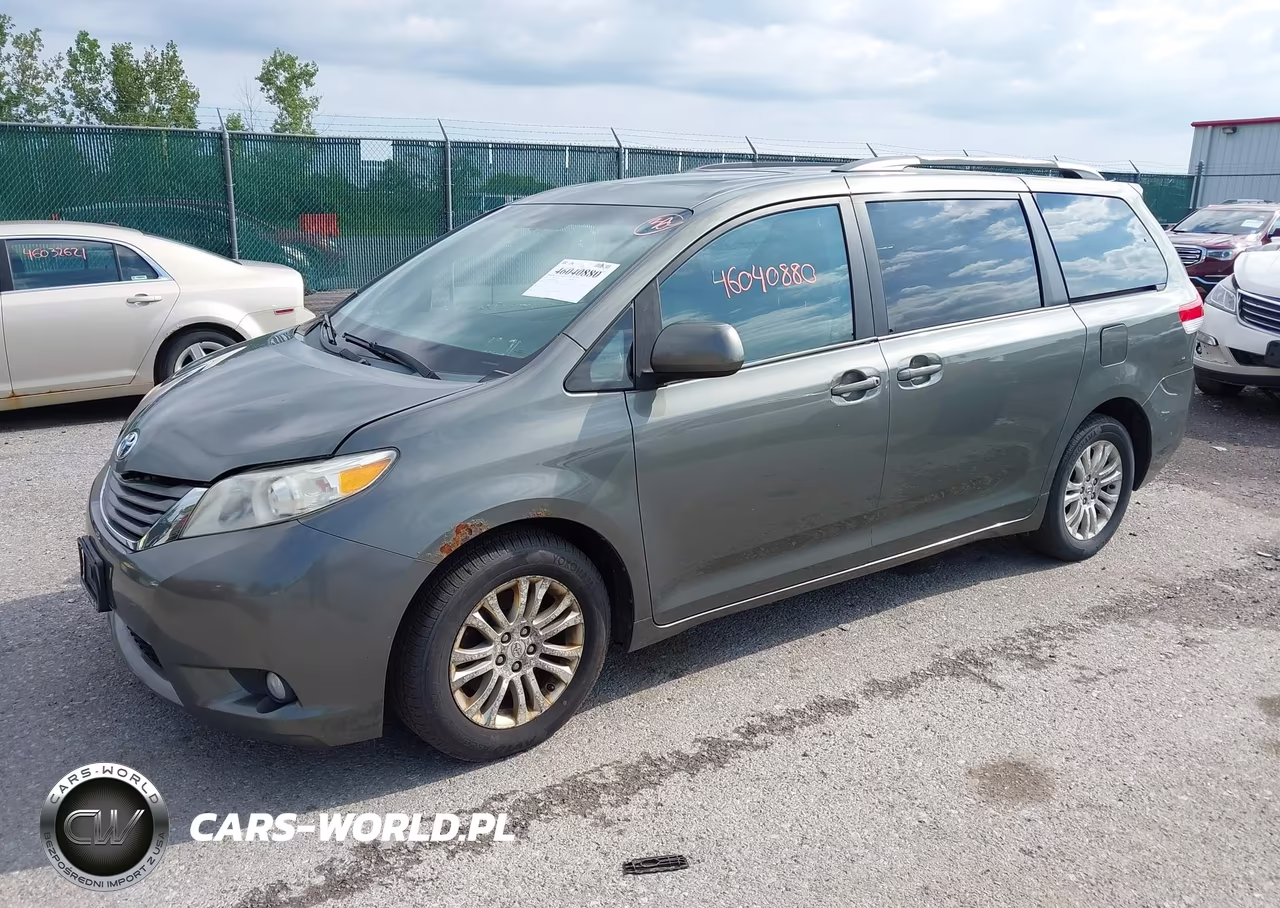 2011 Toyota Sienna Xle V6 VIN:5TDYK3DC8BS064452 - 2