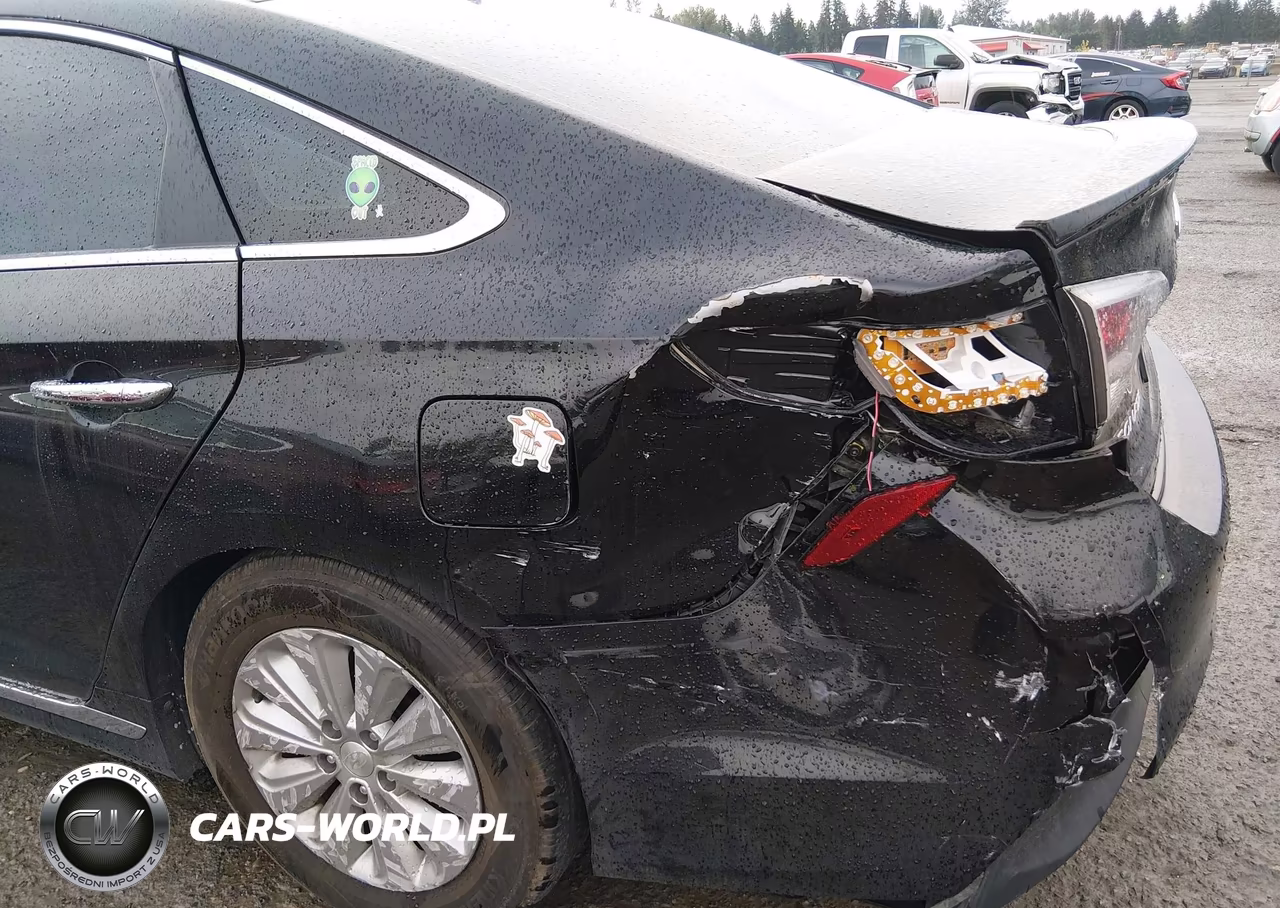 2016 Hyundai Sonata Hybrid Se VIN:KMHE24L13GA036597 - 12